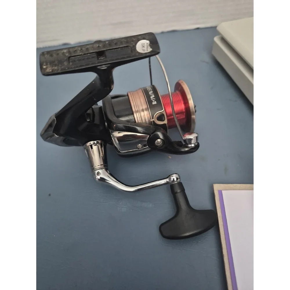 Shimano Sienna SN4000FGC 3+1BB Spinning Reel - Black/Red